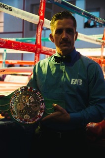 marcos-escudero-box44