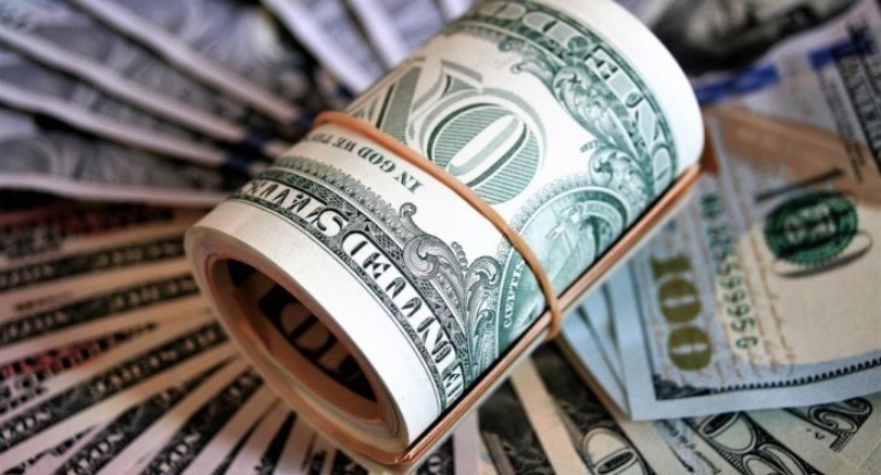 Dolares