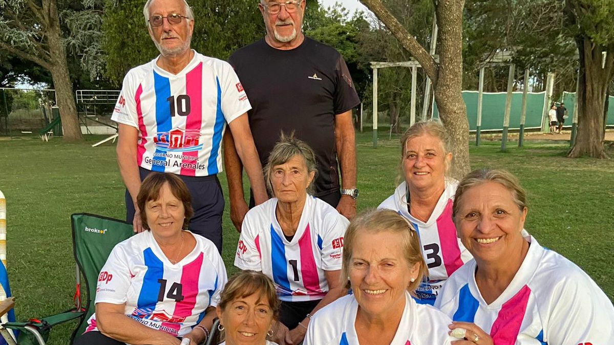 Arribeños Celebra Exitoso Campeonato de Newcom: Integración y Actividad Física en la Tercera Edad. newcom arribenos (1)